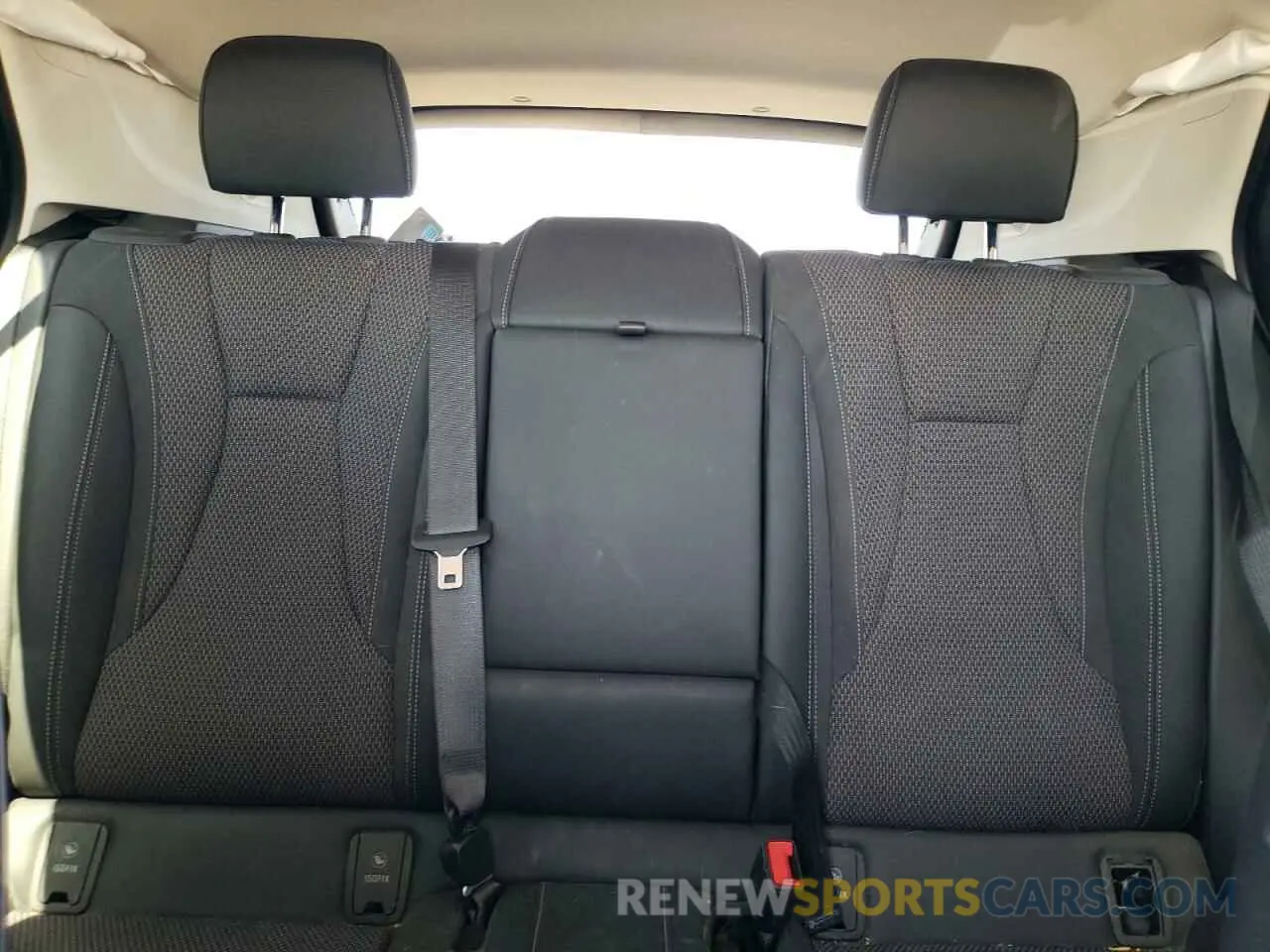 10 Photograph of a damaged car LRBAZLR44ND158342 BUICK ENVISION 2022