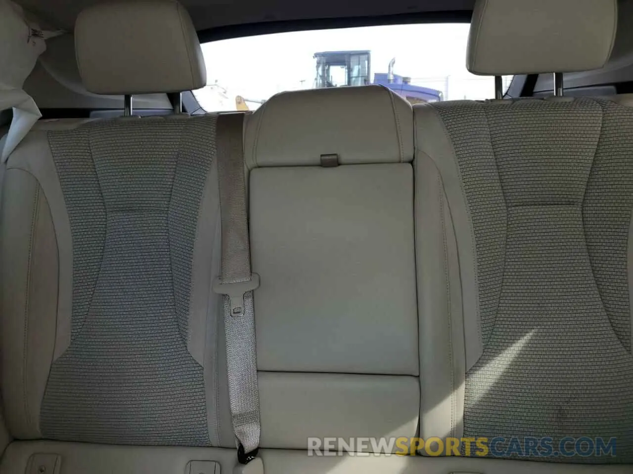 10 Фотография поврежденного автомобиля LRBAZLR44ND165226 BUICK ENVISION 2022
