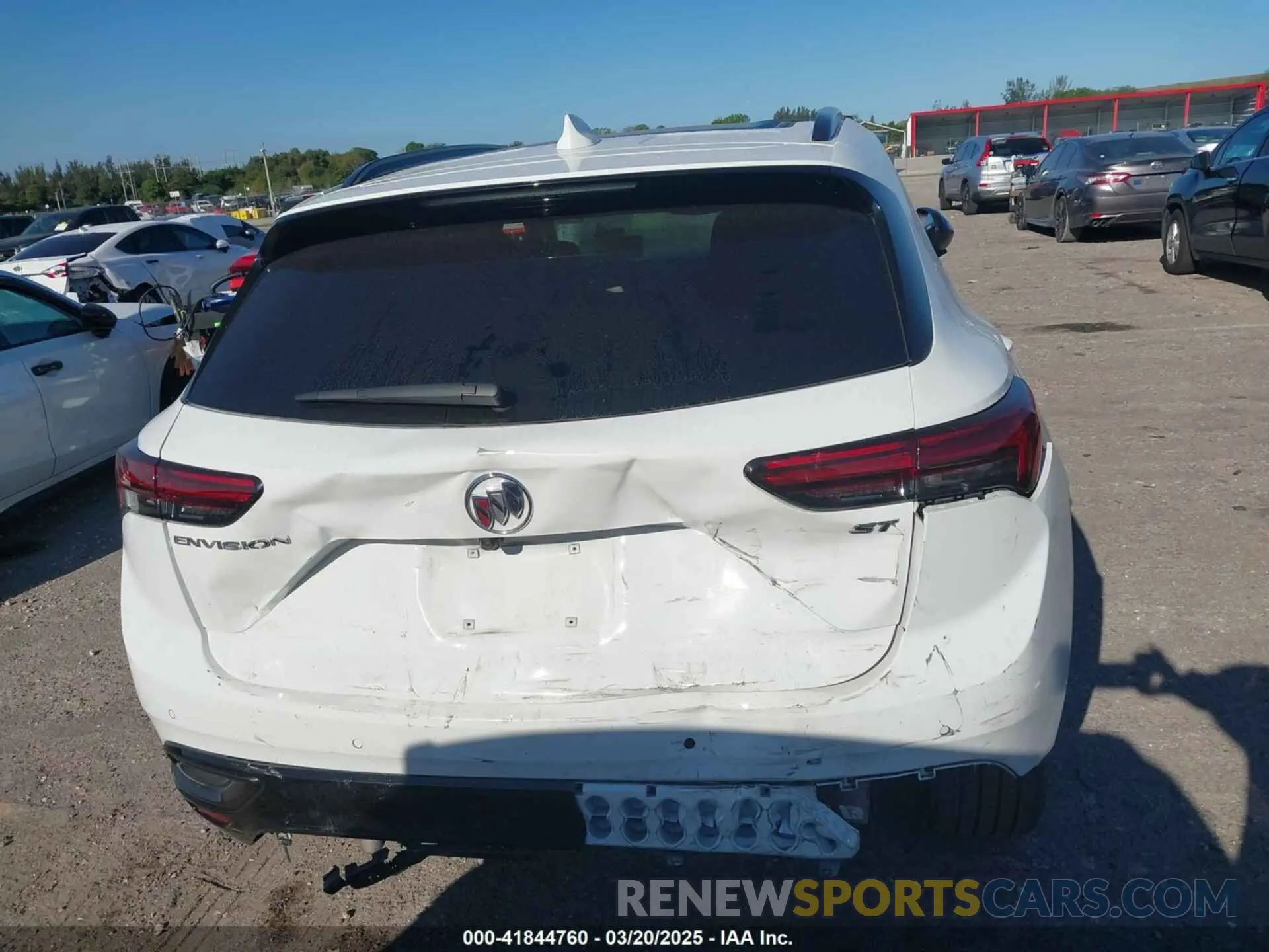 16 Фотография поврежденного автомобиля LRBAZLR46ND065564 BUICK ENVISION 2022