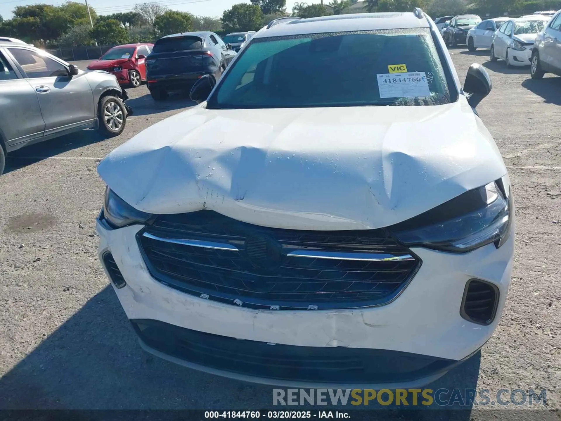 6 Фотография поврежденного автомобиля LRBAZLR46ND065564 BUICK ENVISION 2022