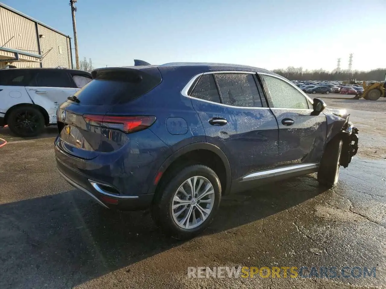 3 Фотография поврежденного автомобиля LRBAZLR46ND137623 BUICK ENVISION 2022