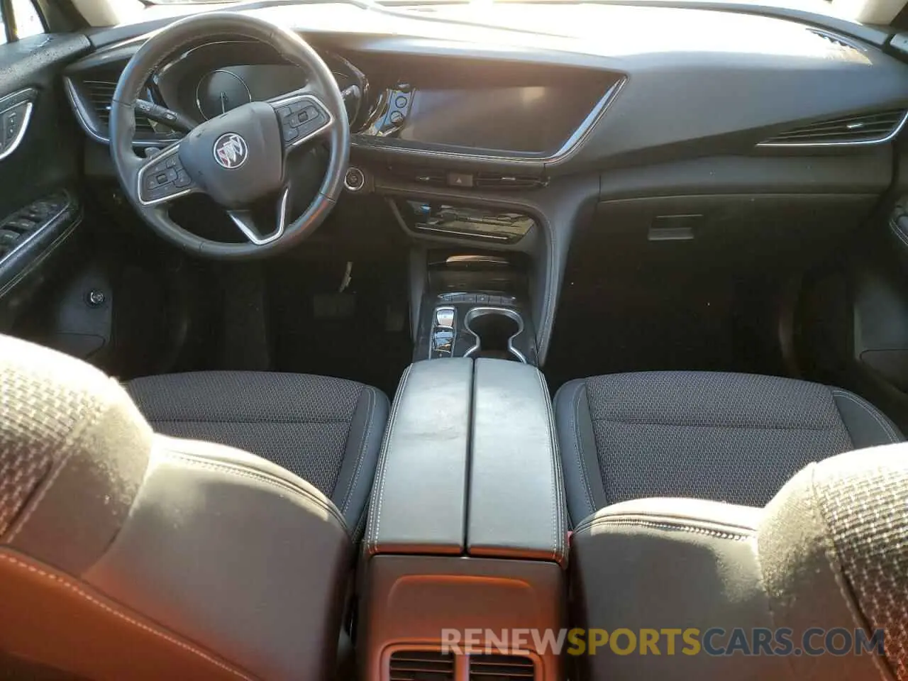 8 Фотография поврежденного автомобиля LRBAZLR46ND137623 BUICK ENVISION 2022