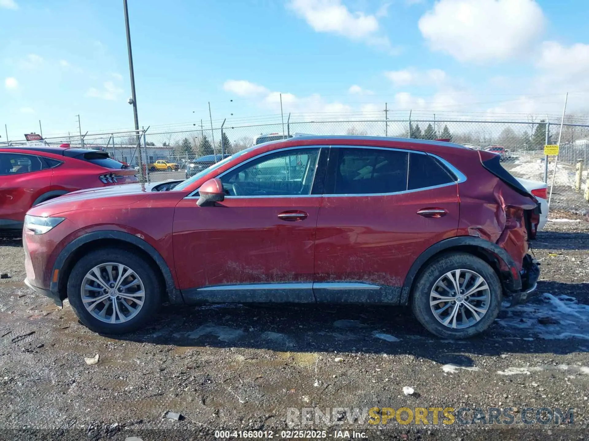 14 Фотография поврежденного автомобиля LRBAZLR47ND139896 BUICK ENVISION 2022