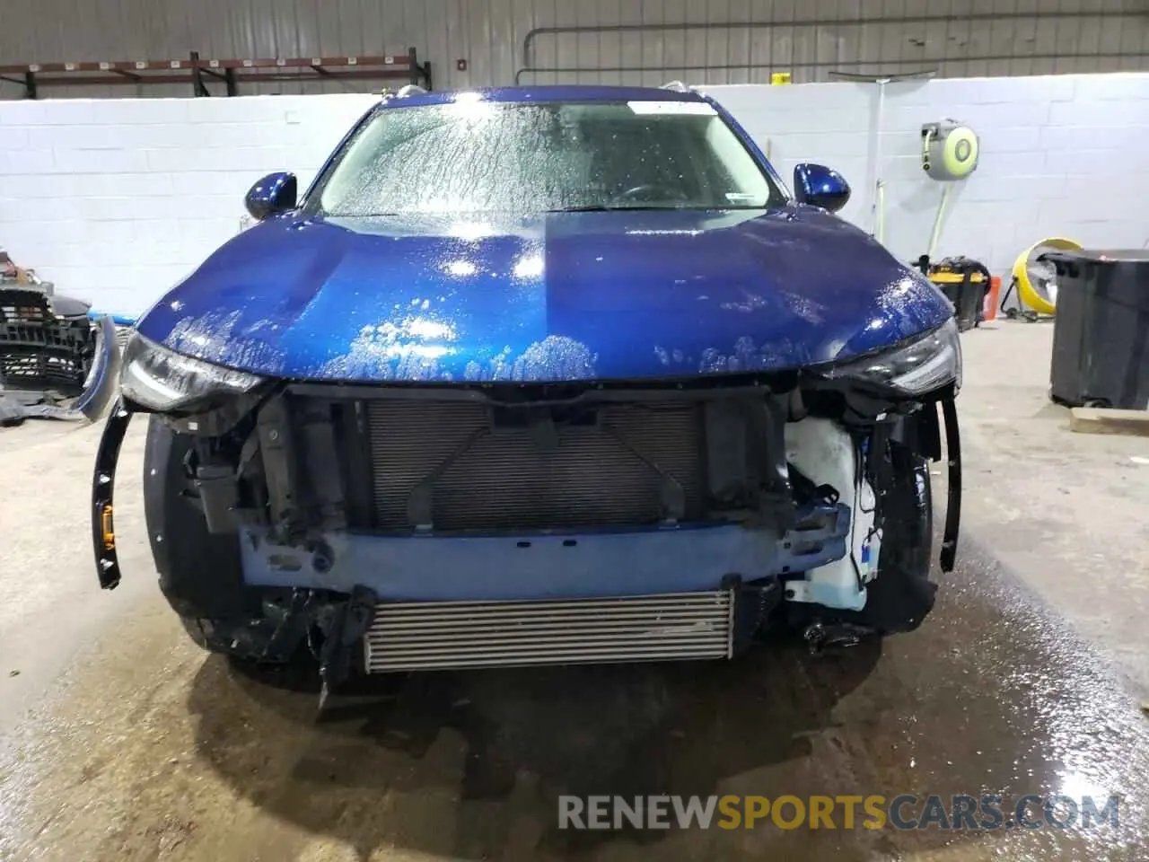 5 Photograph of a damaged car LRBFZMR45ND031336 BUICK ENVISION 2022