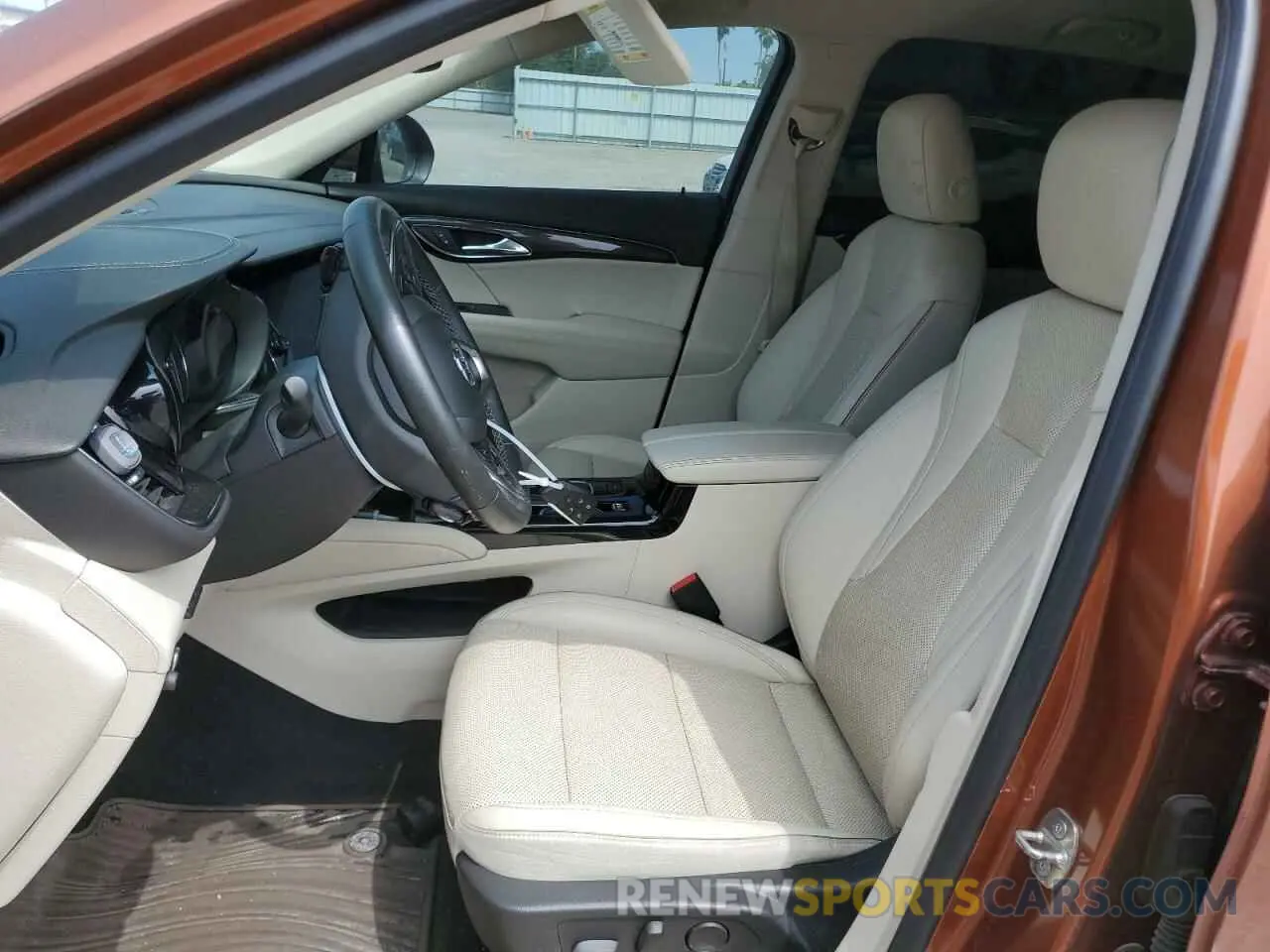 7 Фотография поврежденного автомобиля LRBFZNR41ND021151 BUICK ENVISION 2022