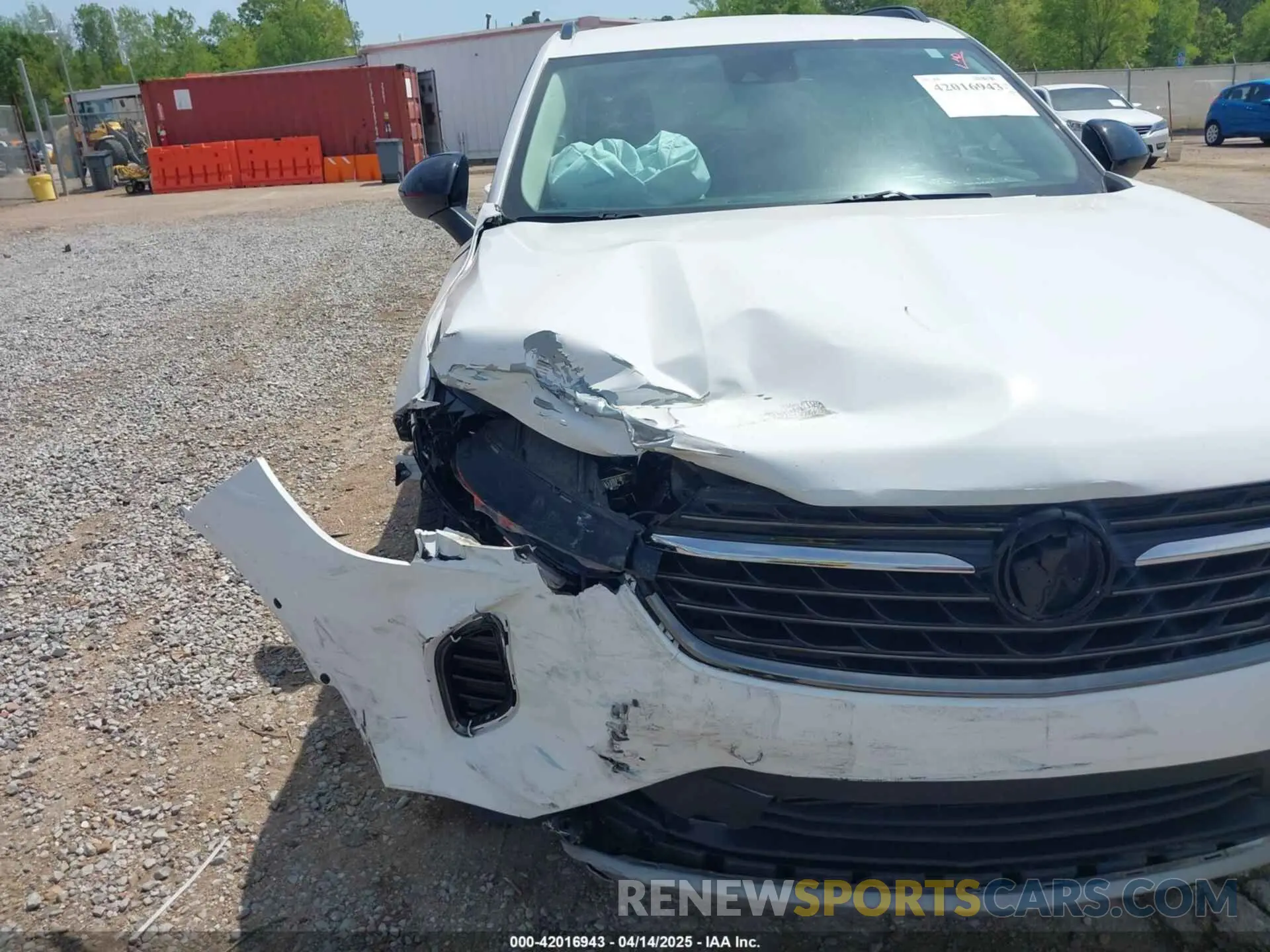 17 Photograph of a damaged car LRBFZNR42ND021501 BUICK ENVISION 2022