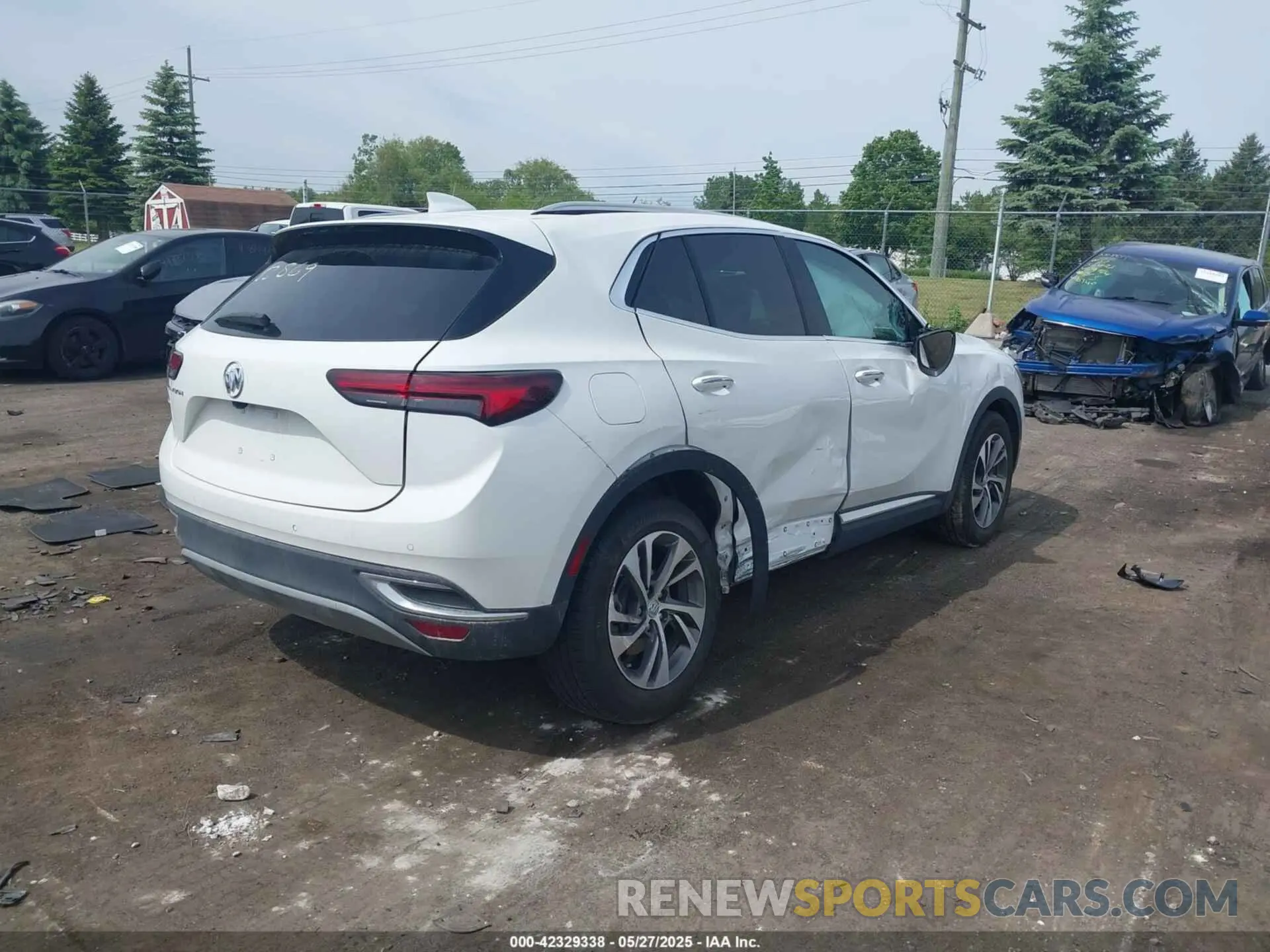 4 Фотография поврежденного автомобиля LRBFZNR47ND162869 BUICK ENVISION 2022