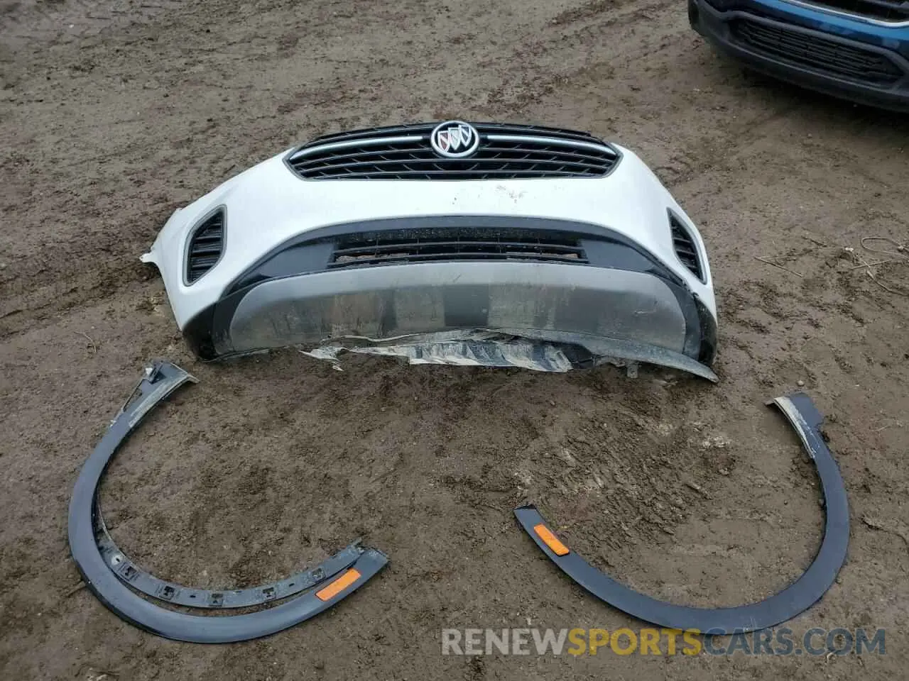 13 Photograph of a damaged car LRBFZPR47ND165332 BUICK ENVISION 2022