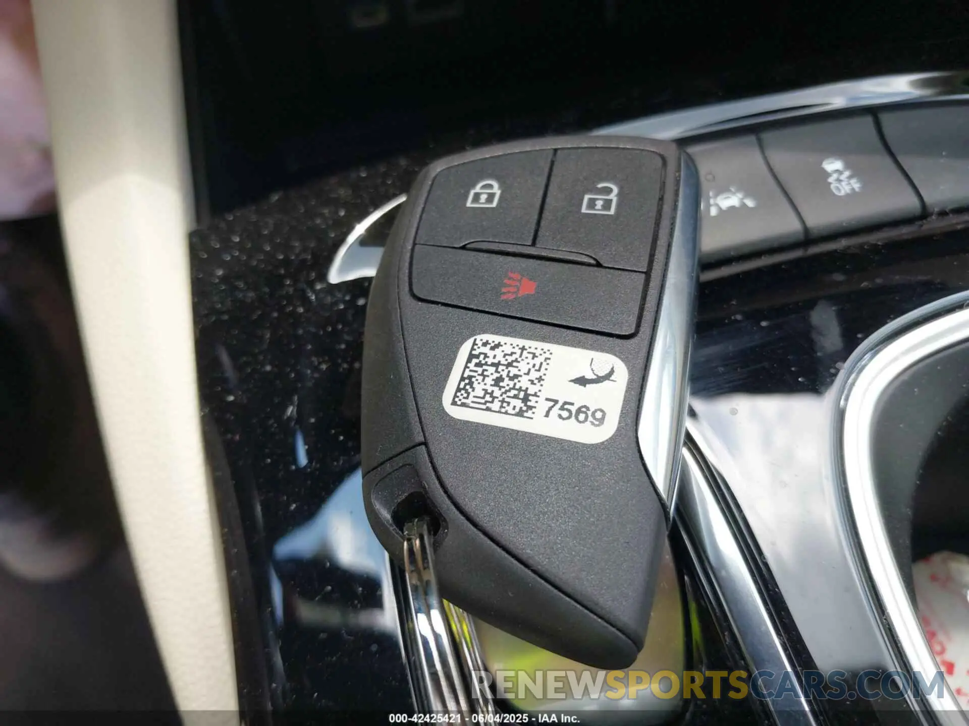 11 Фотография поврежденного автомобиля LRBAZLR41PD018428 BUICK ENVISION 2023