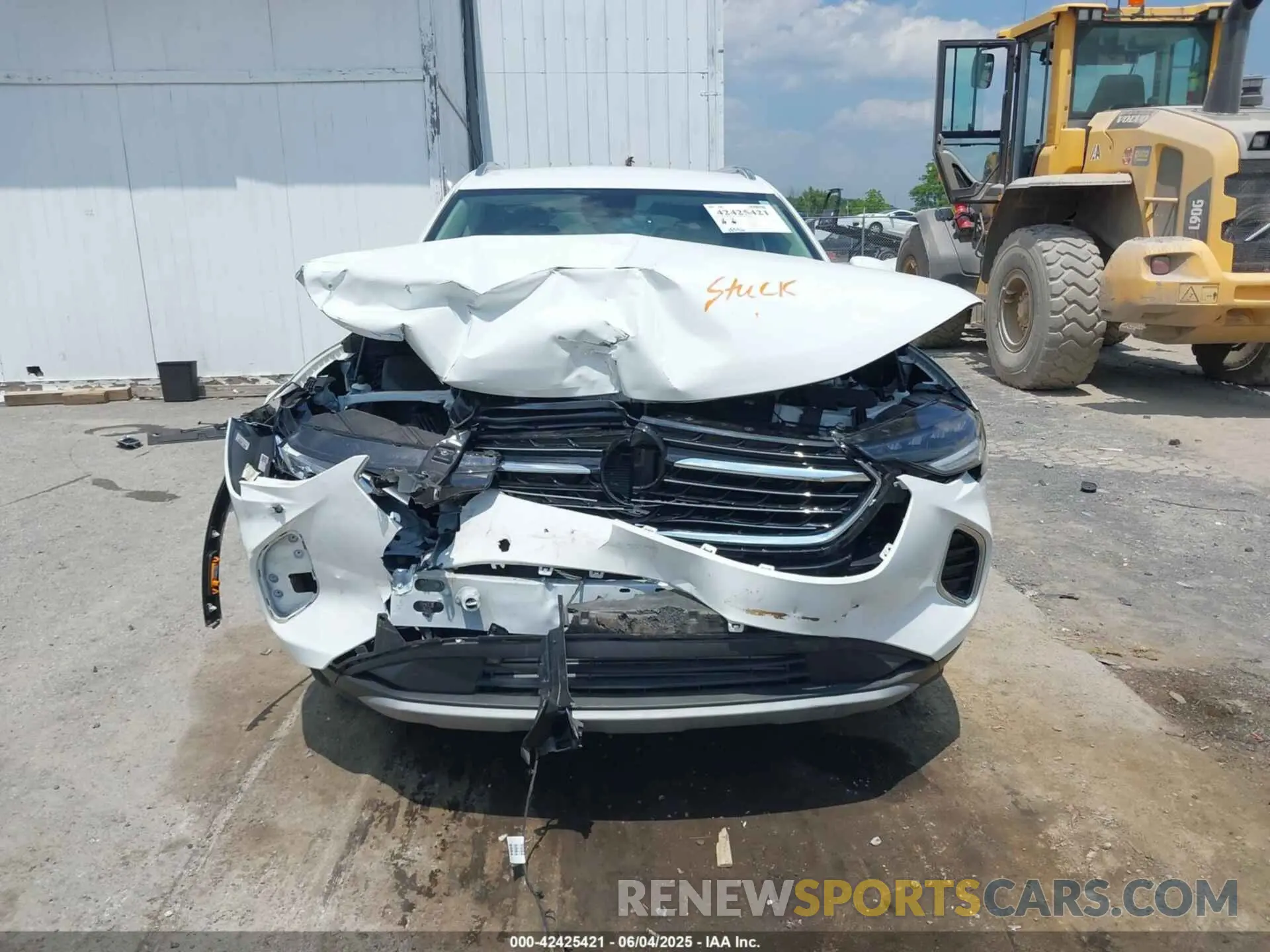 13 Фотография поврежденного автомобиля LRBAZLR41PD018428 BUICK ENVISION 2023