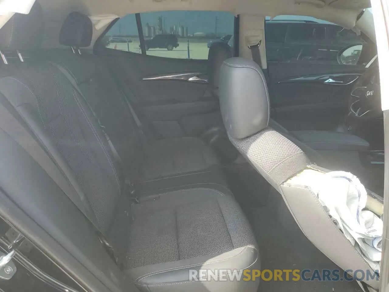 11 Фотография поврежденного автомобиля LRBAZLR41PD067645 BUICK ENVISION 2023