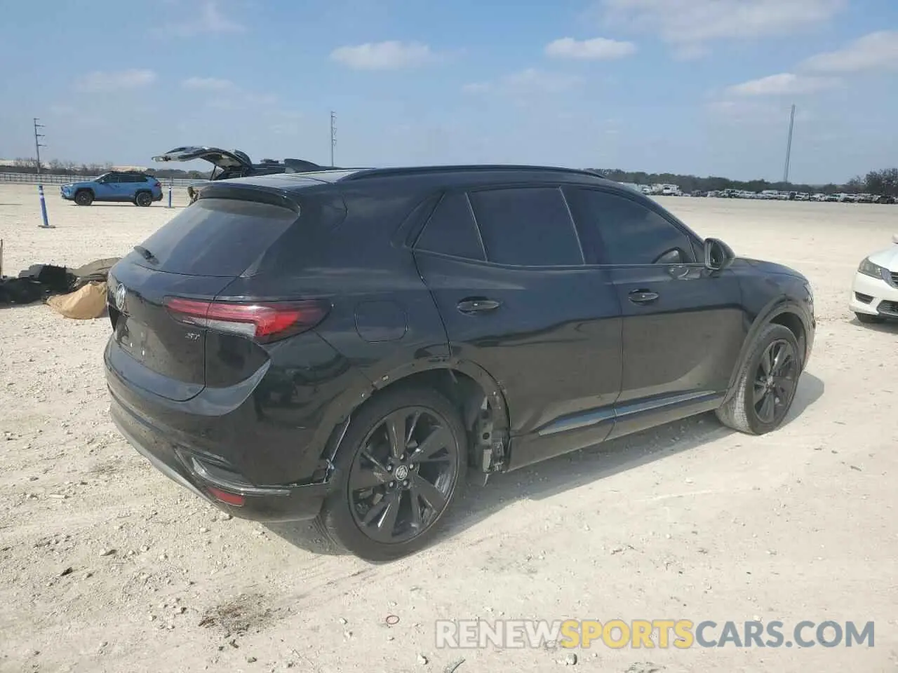 3 Фотография поврежденного автомобиля LRBAZLR41PD067645 BUICK ENVISION 2023