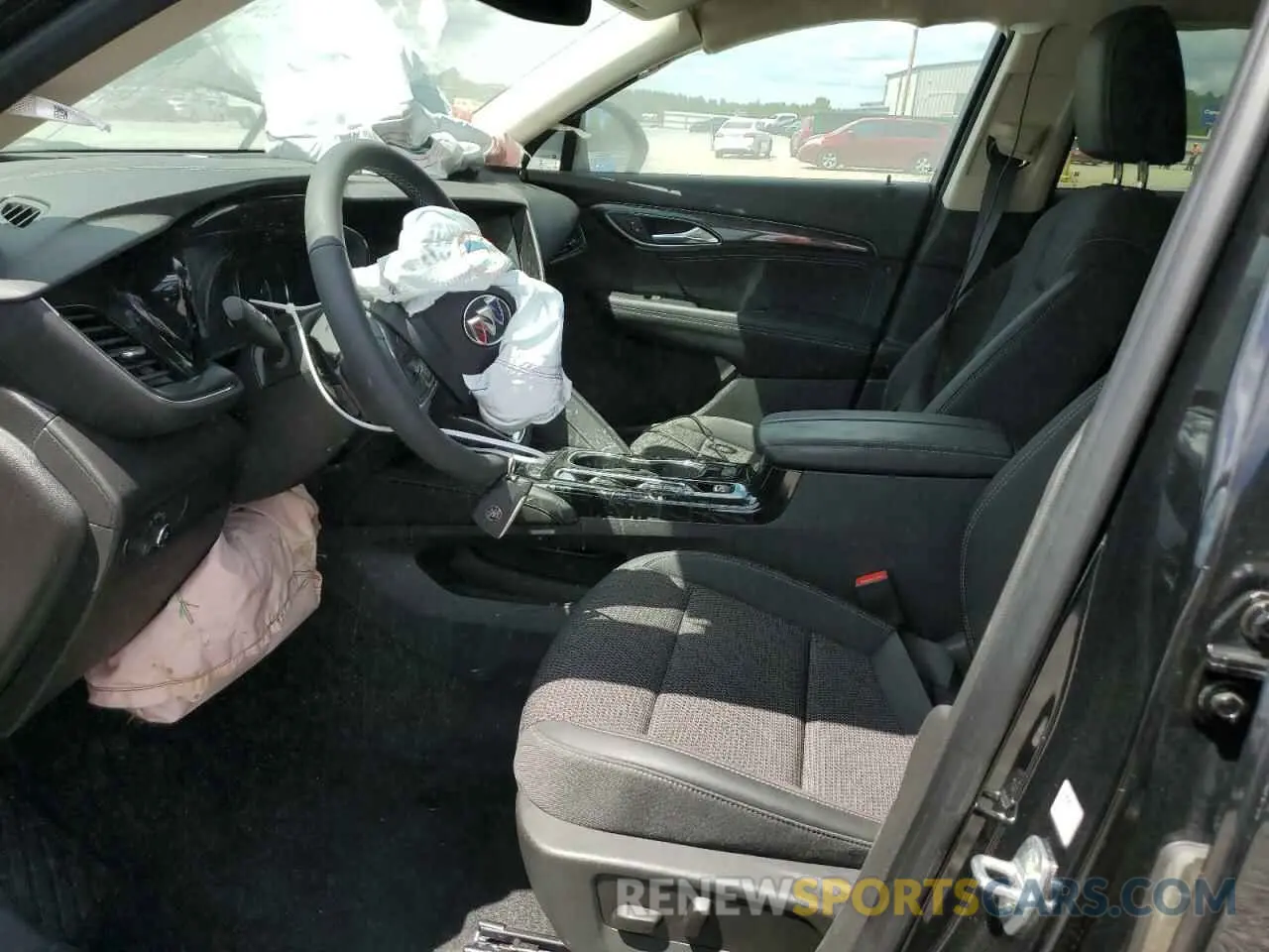 7 Фотография поврежденного автомобиля LRBAZLR46PD014097 BUICK ENVISION 2023