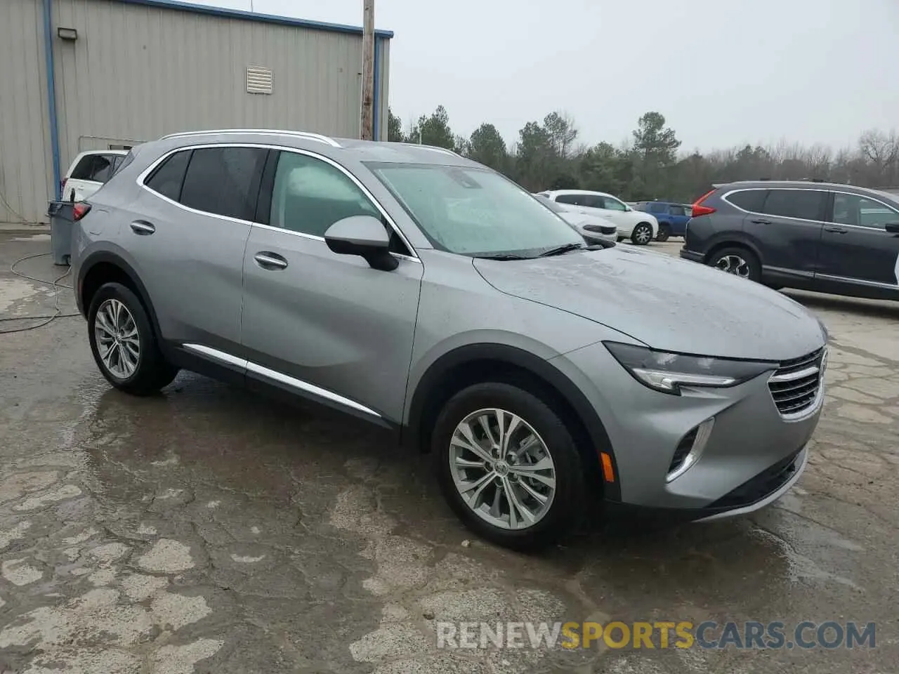 4 Фотография поврежденного автомобиля LRBAZLR46PD097434 BUICK ENVISION 2023