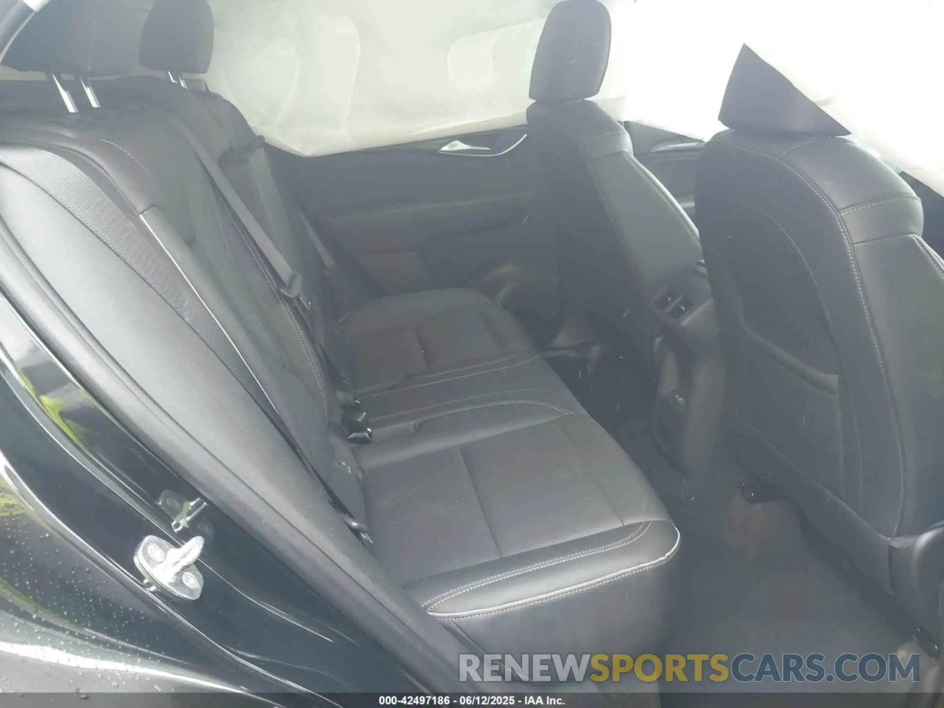 8 Photograph of a damaged car LRBFZNR44PD078544 BUICK ENVISION 2023