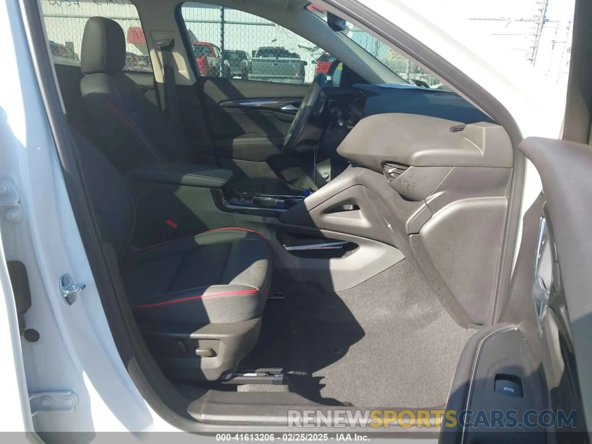 5 Фотография поврежденного автомобиля LRBFZPR40PD195596 BUICK ENVISION 2023
