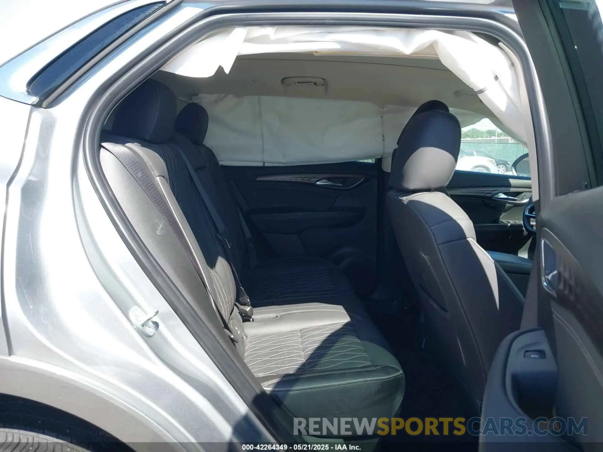 8 Фотография поврежденного автомобиля LRBFZRR41PD047405 BUICK ENVISION 2023