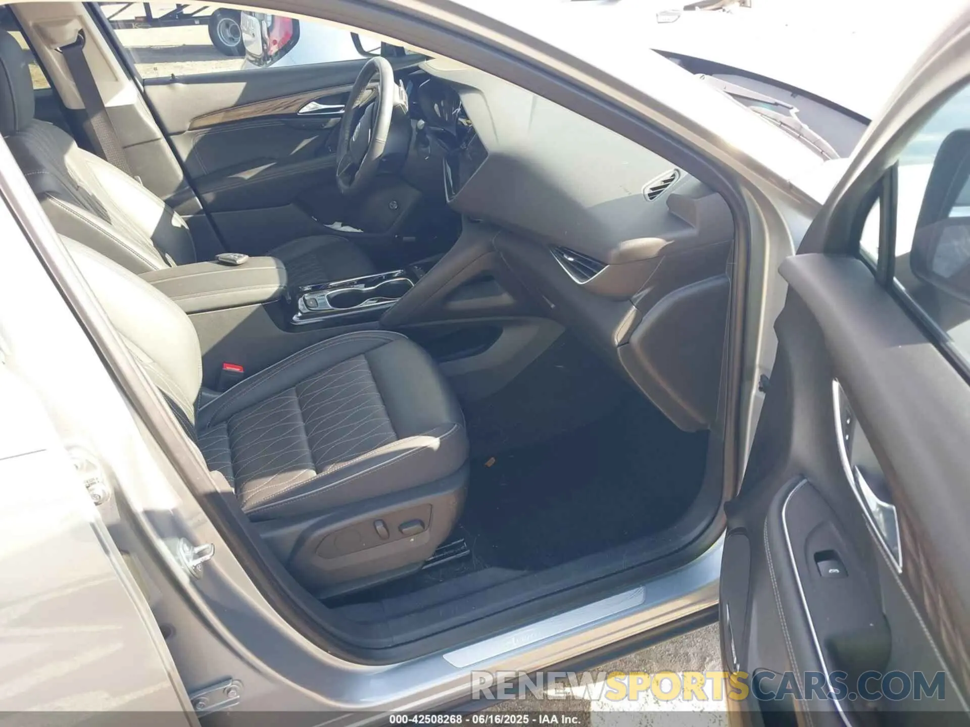 5 Фотография поврежденного автомобиля LRBFZRR43PD048572 BUICK ENVISION 2023