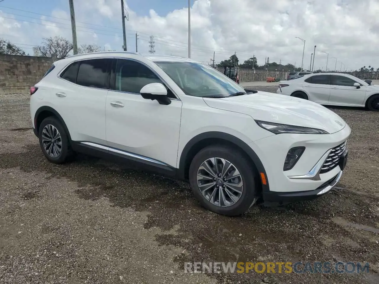 4 Фотография поврежденного автомобиля LRBFZME41RD044595 BUICK ENVISION 2024