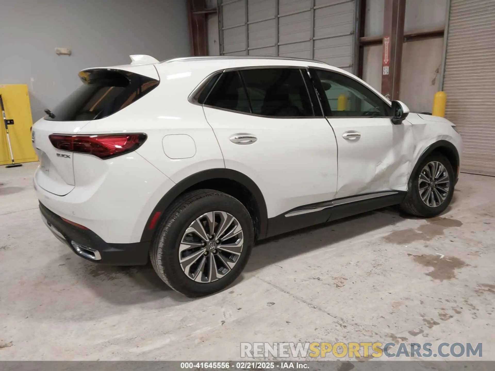4 Фотография поврежденного автомобиля LRBFZME44RD015401 BUICK ENVISION 2024