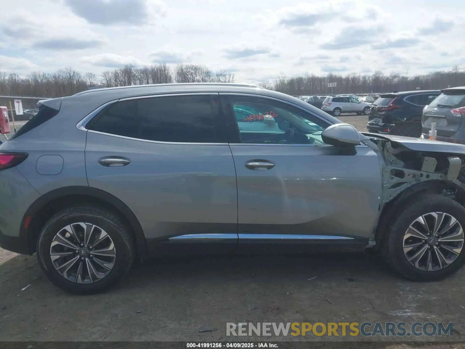 14 Фотография поврежденного автомобиля LRBFZME44RD072472 BUICK ENVISION 2024