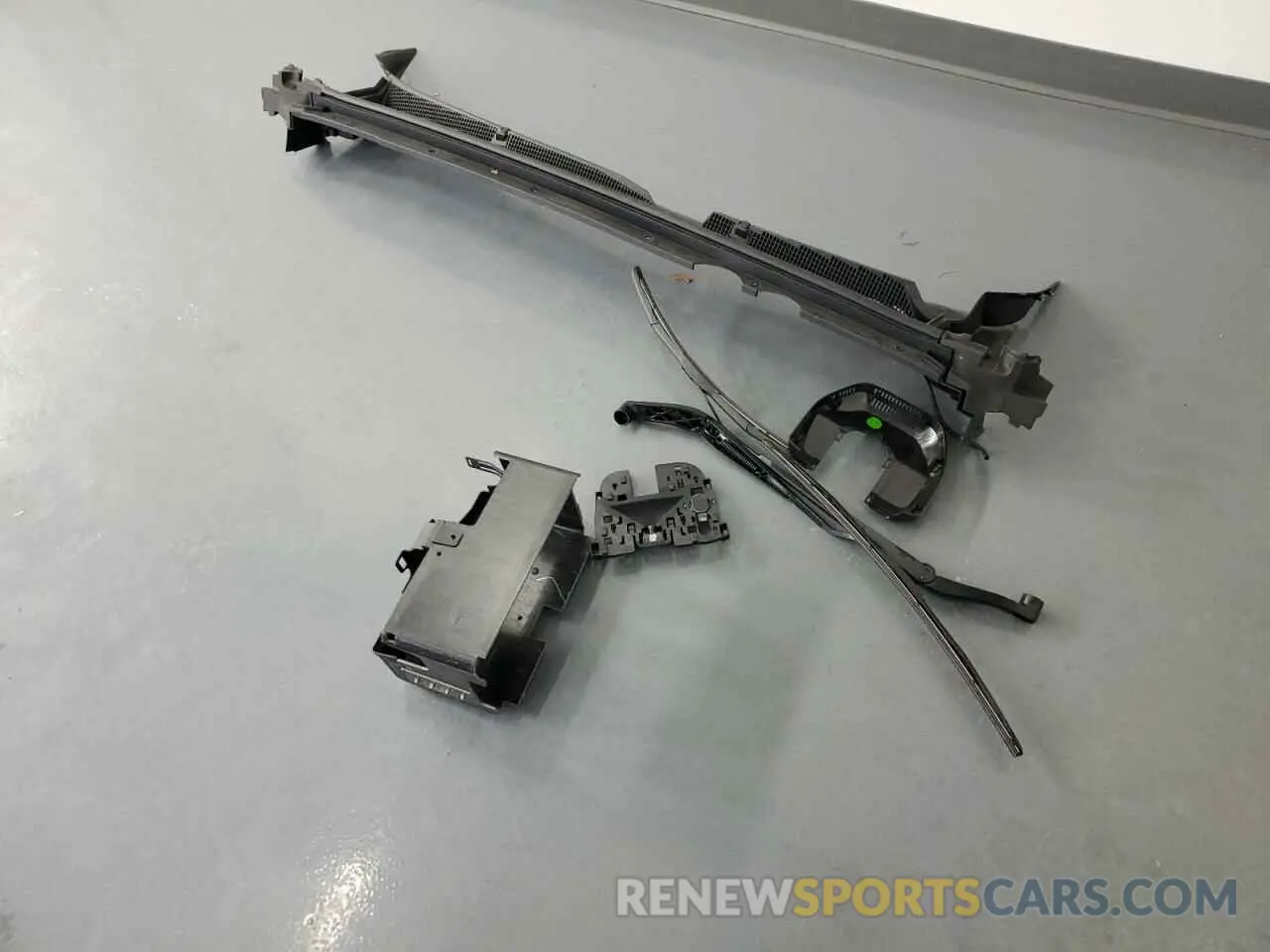 13 Фотография поврежденного автомобиля LRBFZME45RD052506 BUICK ENVISION 2024