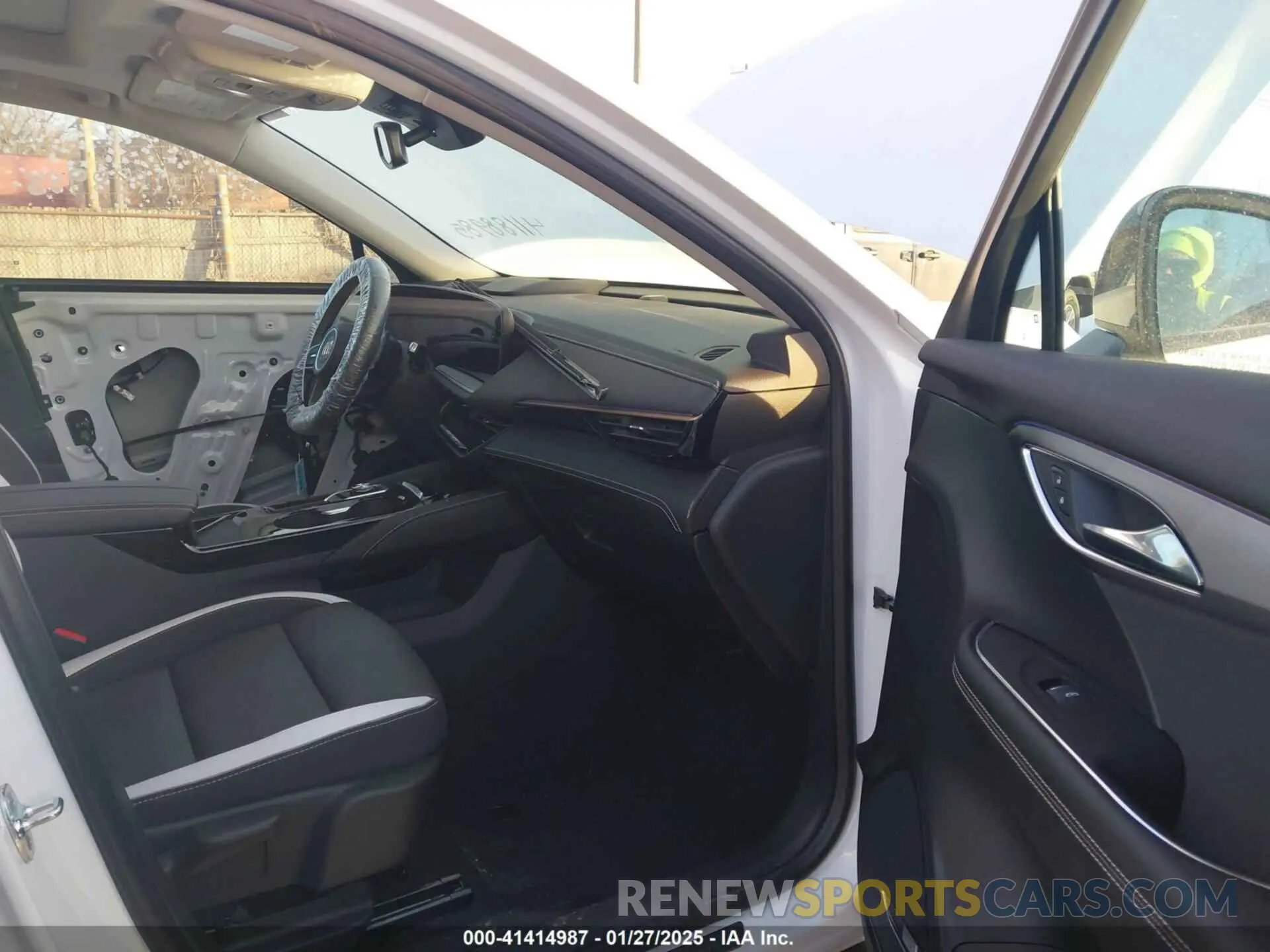 5 Photograph of a damaged car LRBFZPE42RD071970 BUICK ENVISION 2024