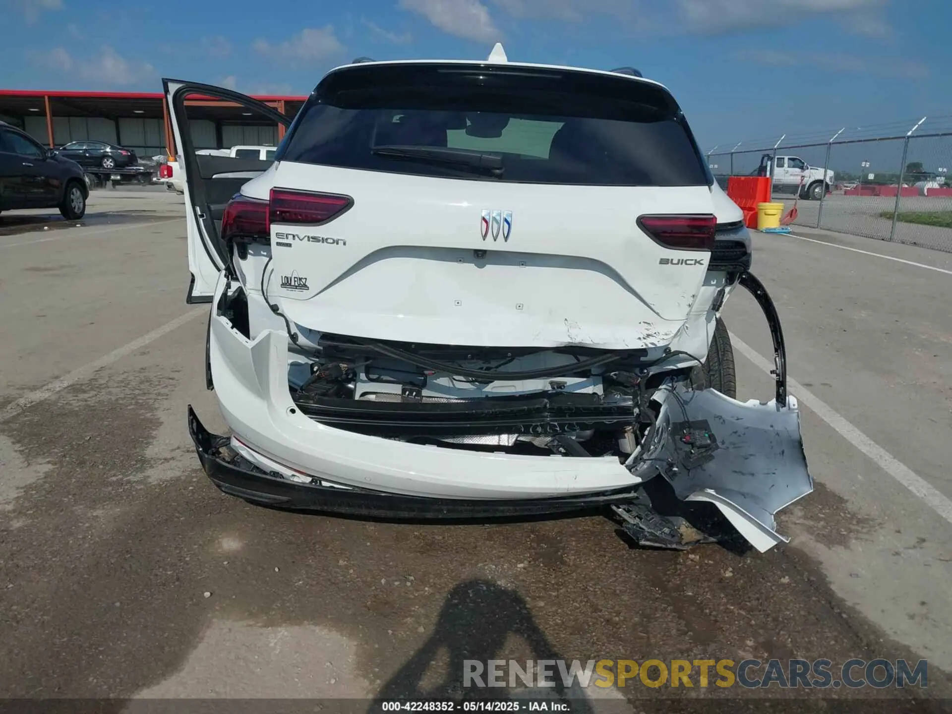 6 Photograph of a damaged car LRBFZPE47RD024367 BUICK ENVISION 2024