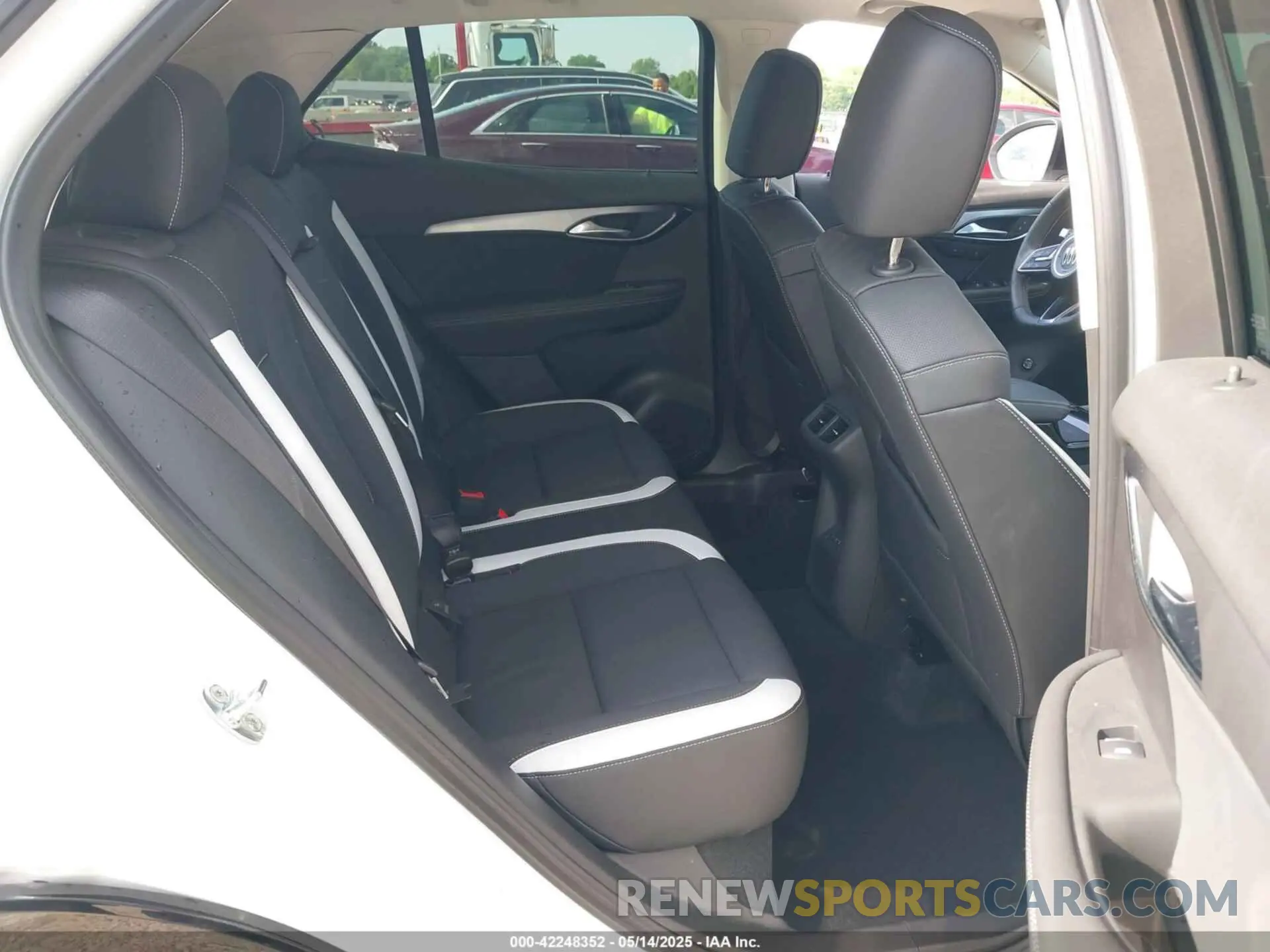 8 Photograph of a damaged car LRBFZPE47RD024367 BUICK ENVISION 2024