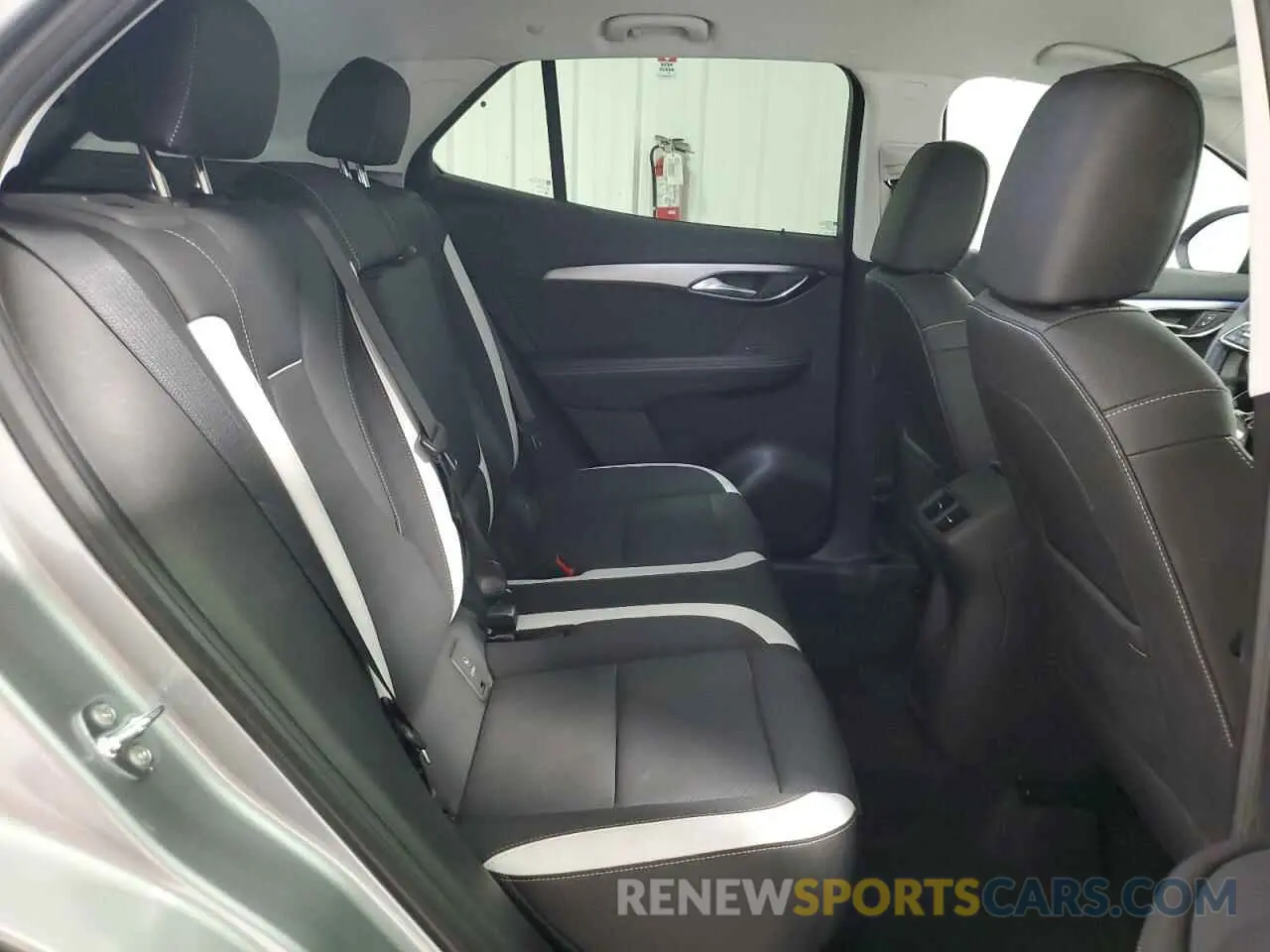 11 Фотография поврежденного автомобиля LRBFZPE49RD071125 BUICK ENVISION 2024