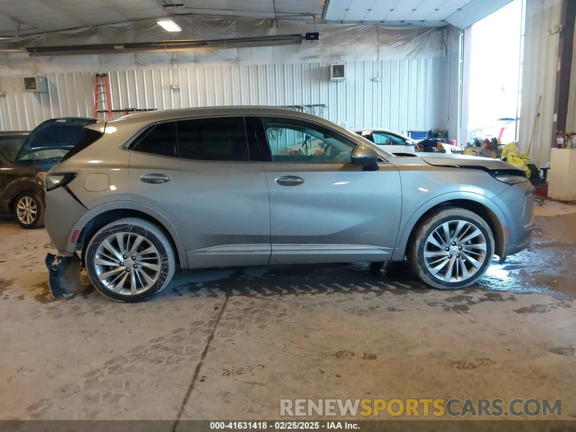 13 Фотография поврежденного автомобиля LRBFZSE42RD072328 BUICK ENVISION 2024