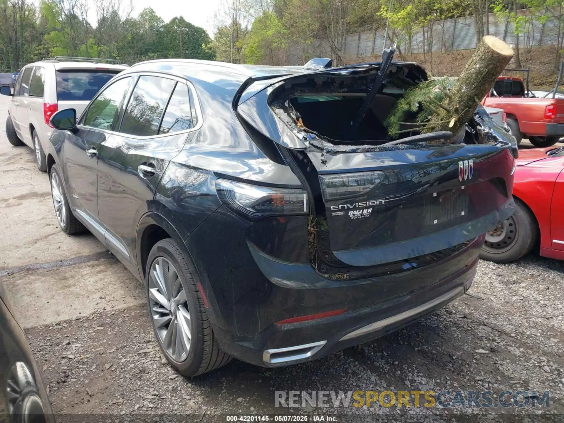 3 Фотография поврежденного автомобиля LRBFZSE45RD046984 BUICK ENVISION 2024