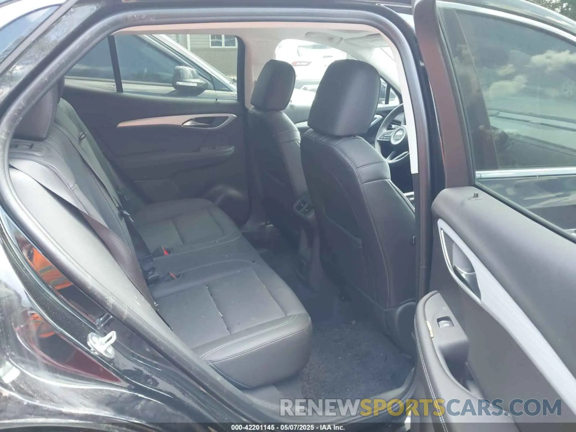 8 Фотография поврежденного автомобиля LRBFZSE45RD046984 BUICK ENVISION 2024