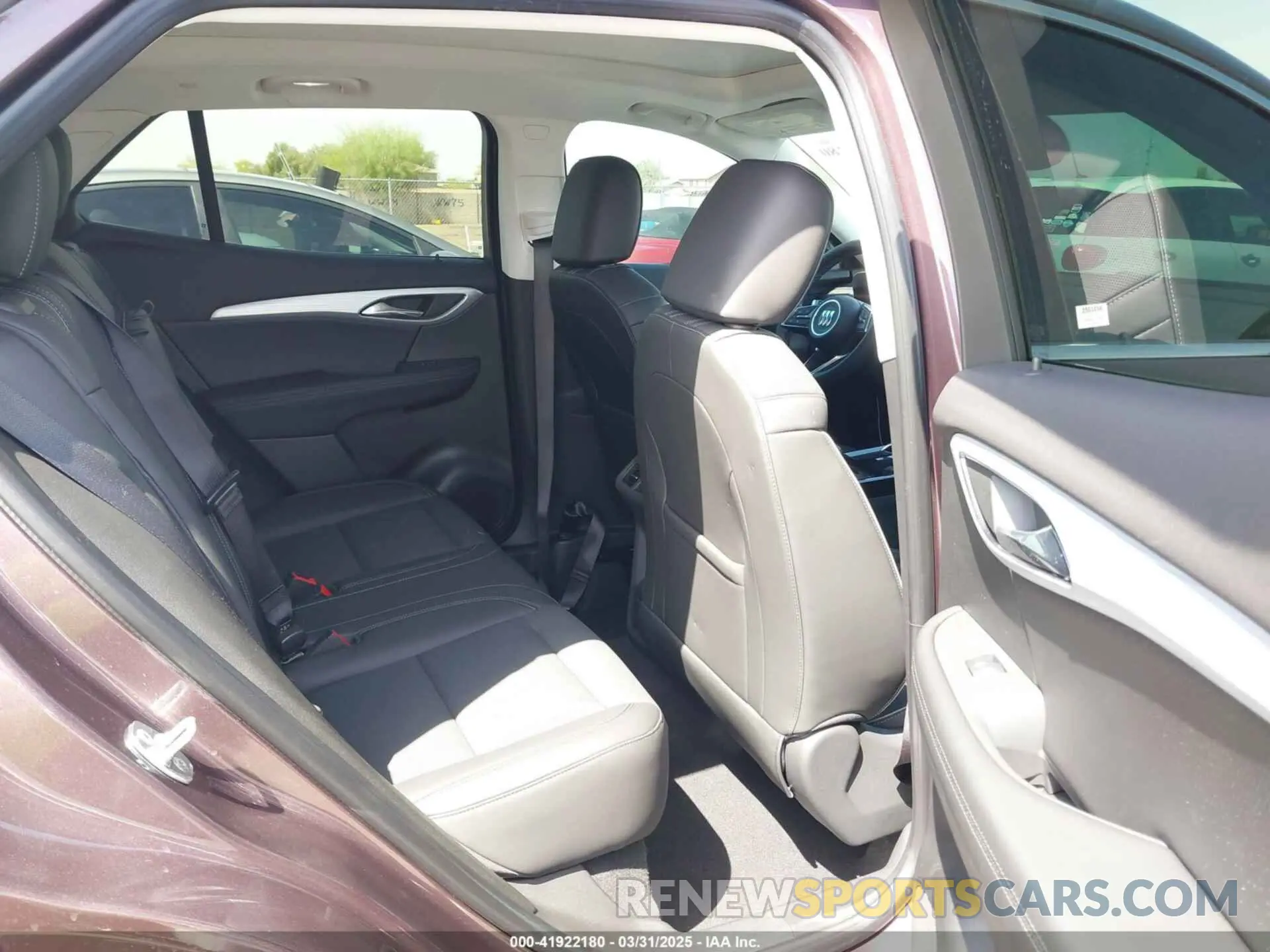 8 Фотография поврежденного автомобиля LRBFZME40SD024487 BUICK ENVISION 2025