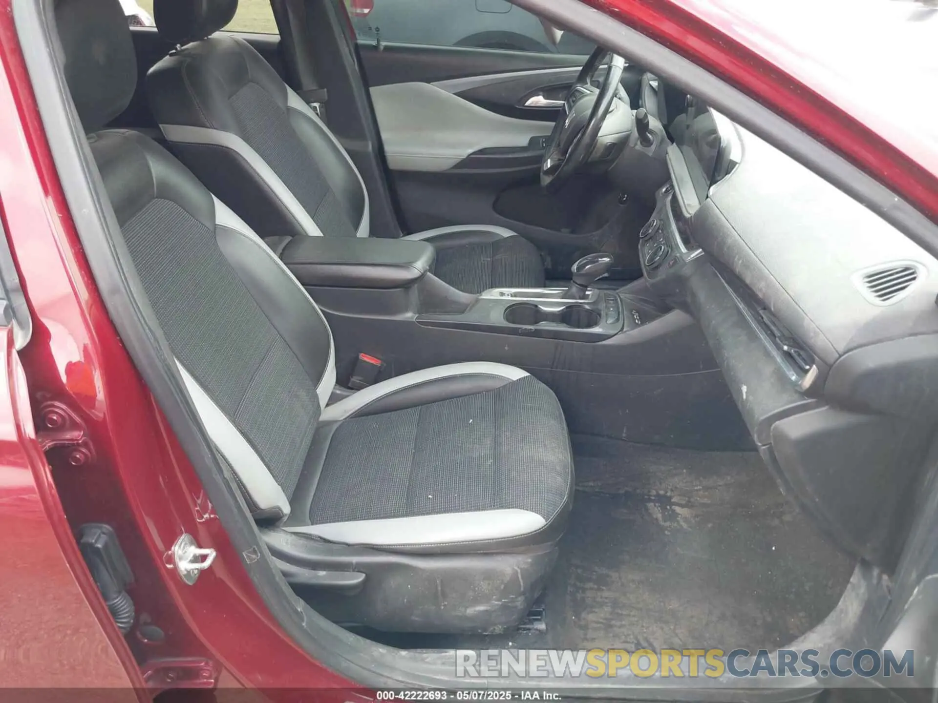 5 Photograph of a damaged car KL47LAE23RB125608 BUICK ENVISTA 2024