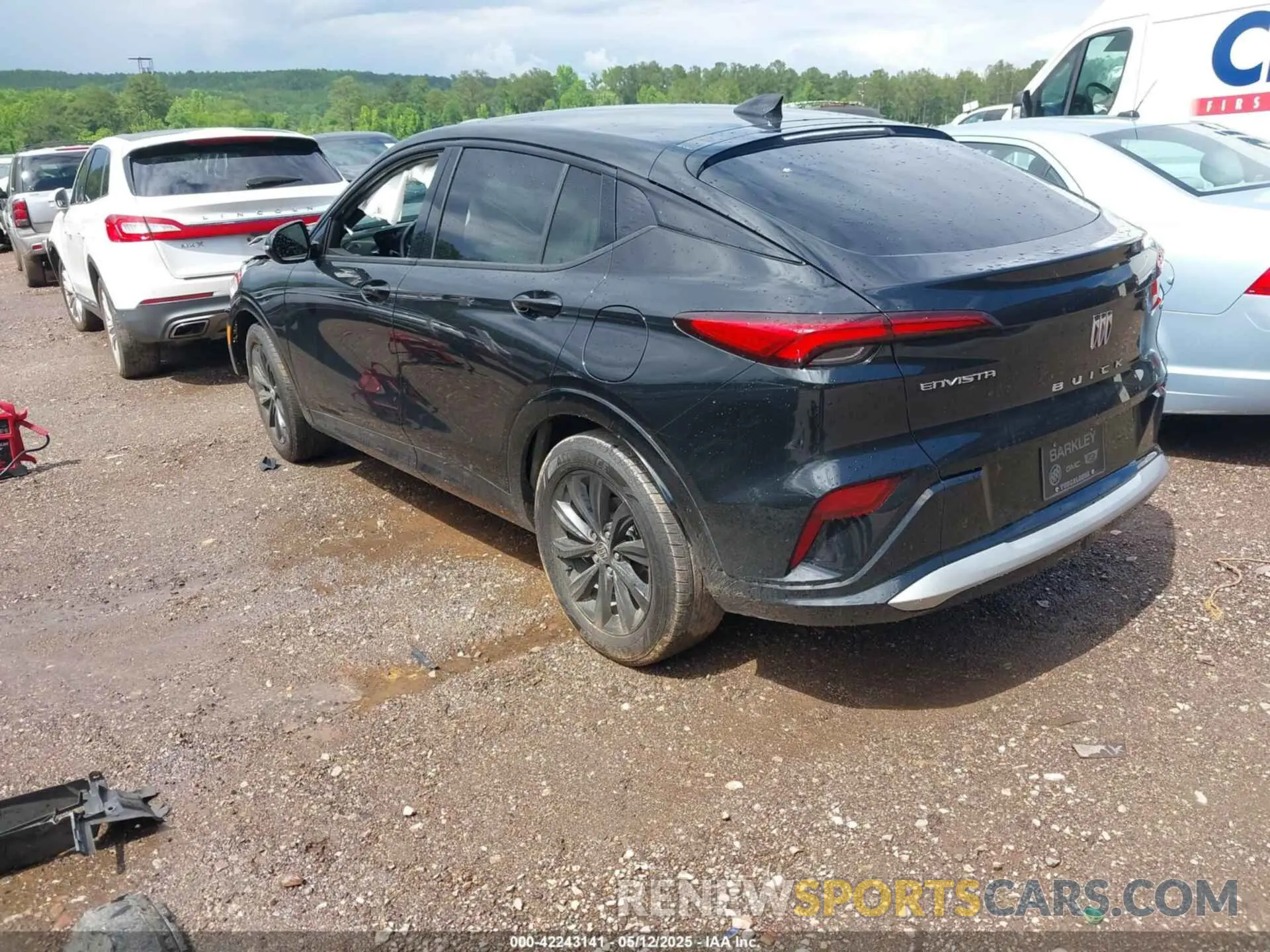3 Фотография поврежденного автомобиля KL47LBE28RB179315 BUICK ENVISTA 2024