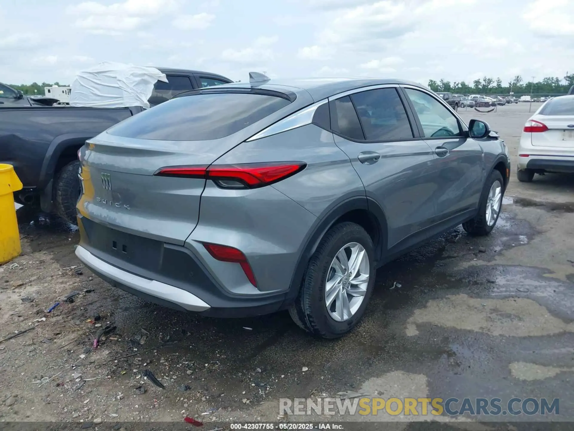 4 Фотография поврежденного автомобиля KL47LAEP6SB085526 BUICK ENVISTA 2025