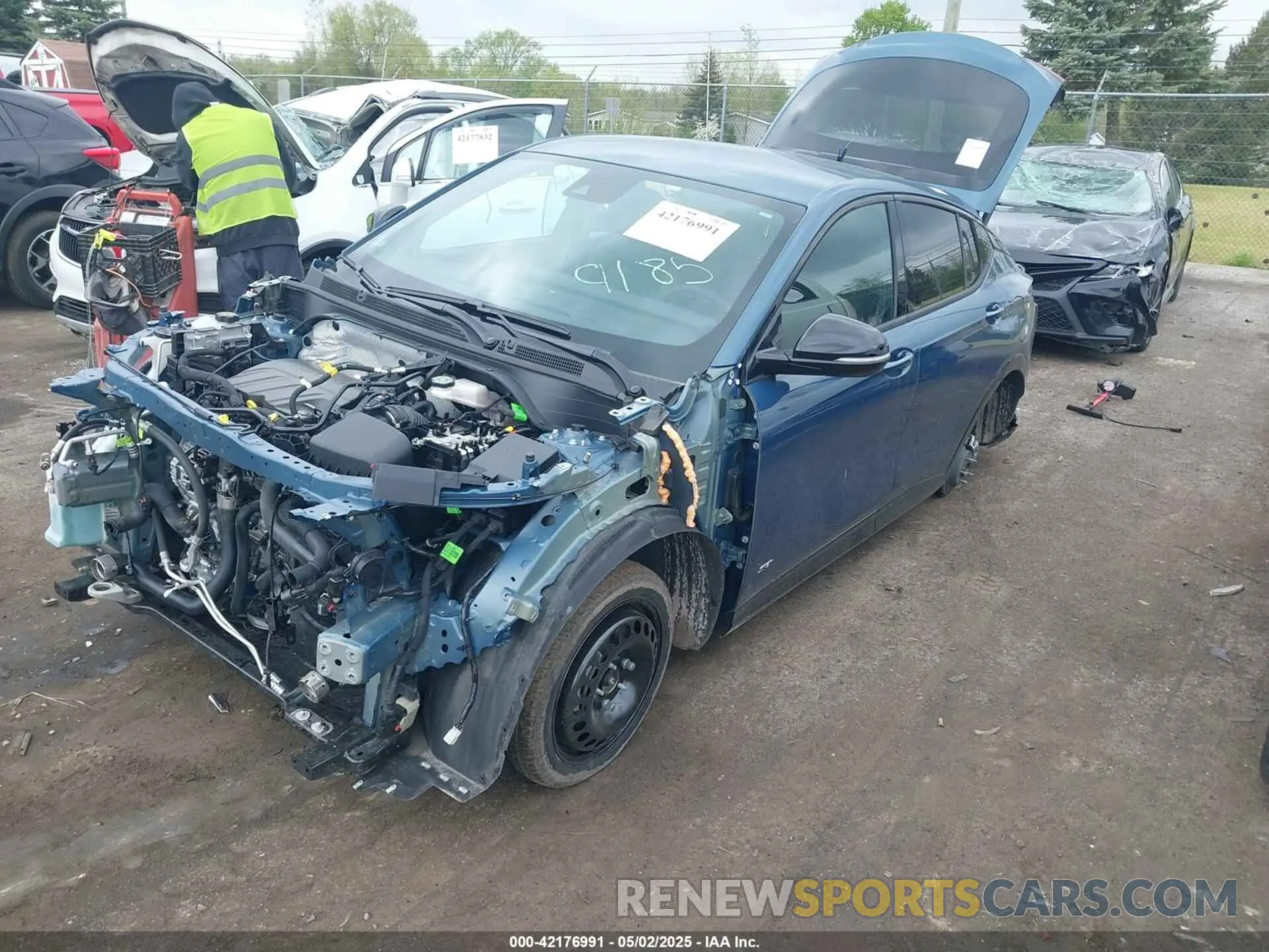 2 Фотография поврежденного автомобиля KL47LBEPXSB109185 BUICK ENVISTA 2025