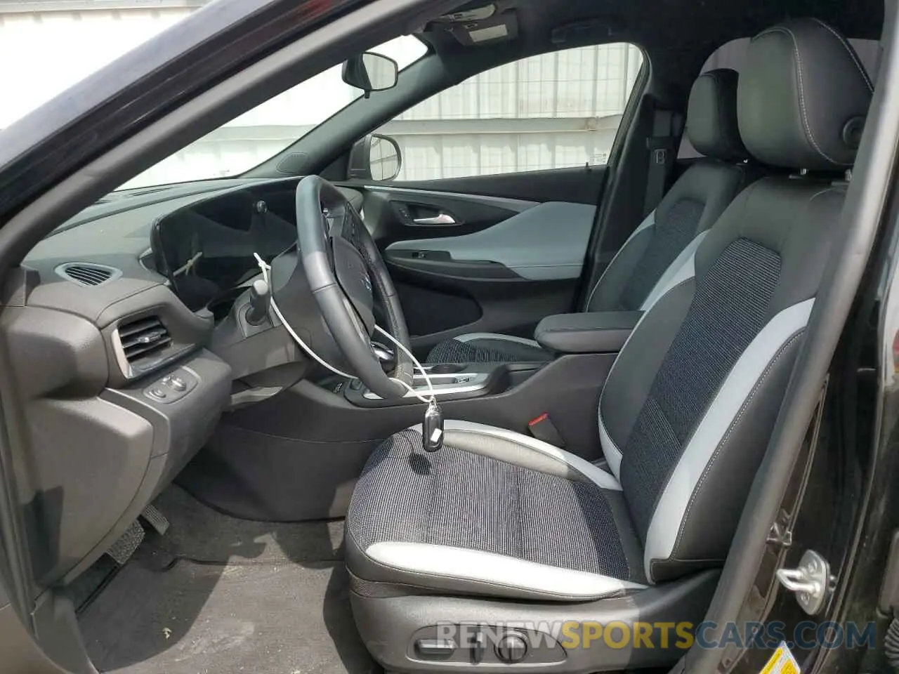 7 Фотография поврежденного автомобиля KL47LAE29RB196618 BUICK ENVISTA PR 2024