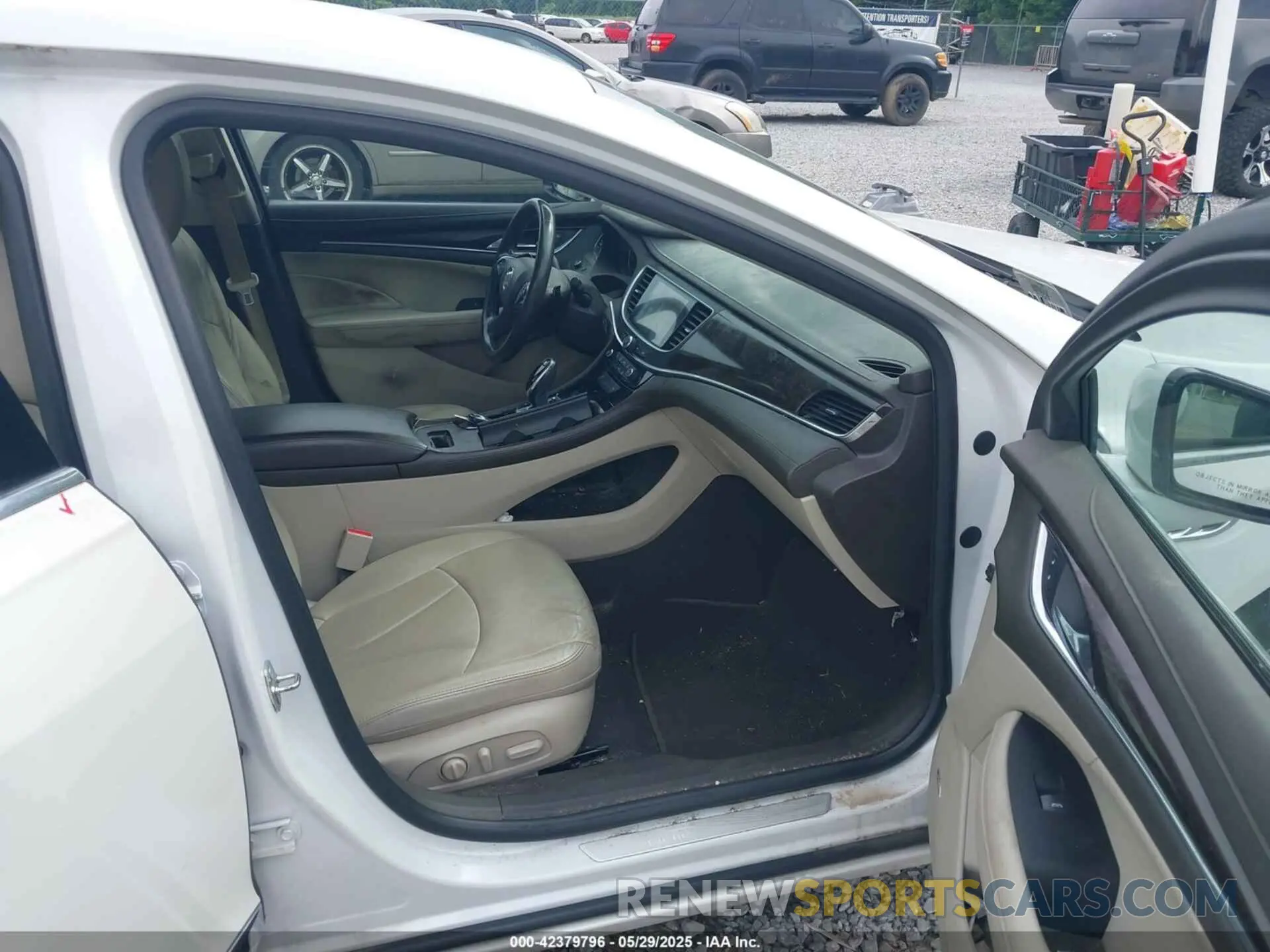 5 Photograph of a damaged car 1G4ZP5SS7KU103325 BUICK LACROSSE 2019