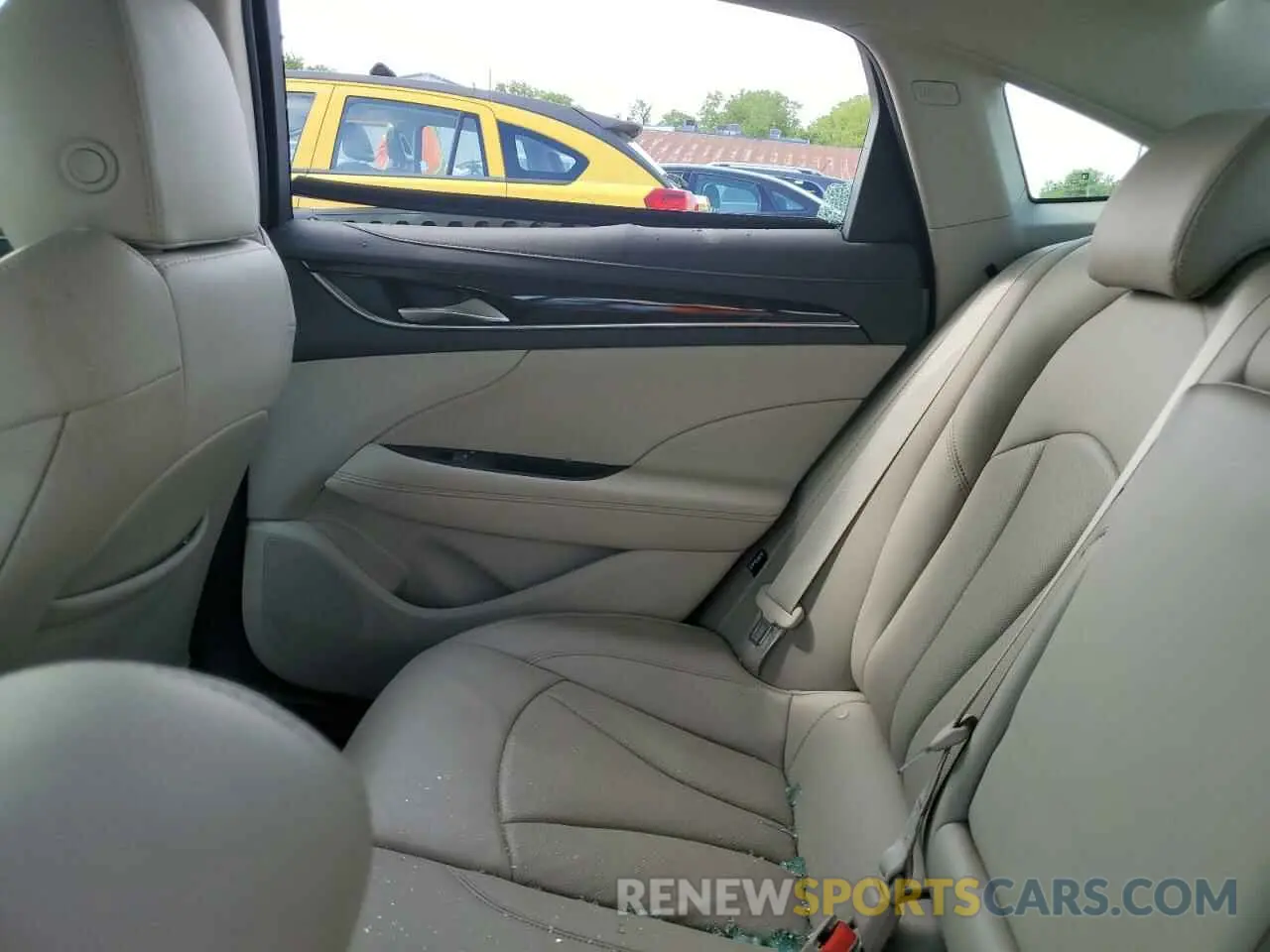 10 Фотография поврежденного автомобиля 1G4ZR5SS2KU127705 BUICK LACROSSE 2019
