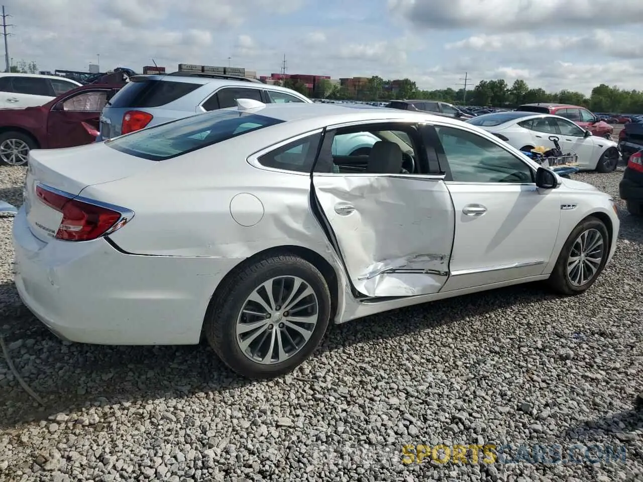 3 Фотография поврежденного автомобиля 1G4ZR5SS2KU127705 BUICK LACROSSE 2019