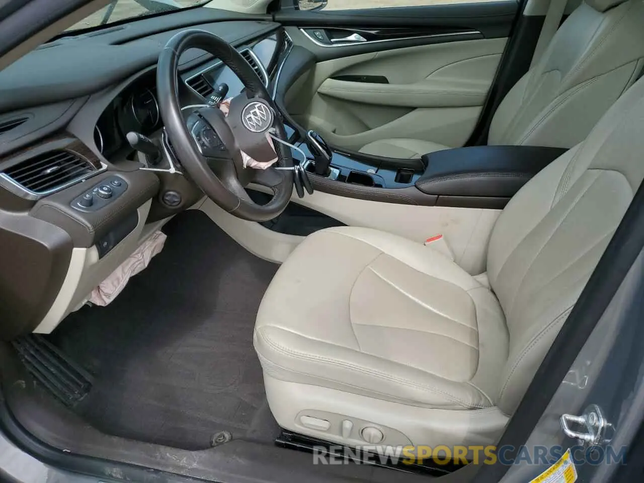 7 Фотография поврежденного автомобиля 1G4ZR5SS6KU105822 BUICK LACROSSE 2019