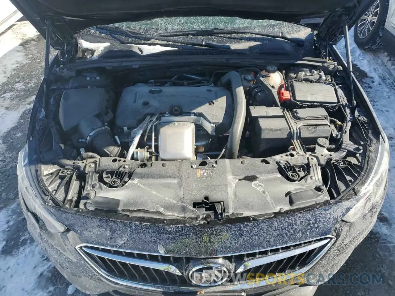 11 Фотография поврежденного автомобиля W04GP6SX2K1077564 BUICK REGAL 2019