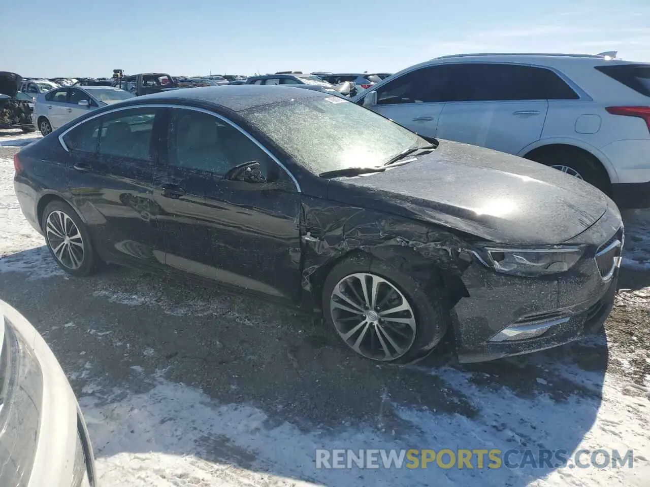4 Фотография поврежденного автомобиля W04GP6SX2K1077564 BUICK REGAL 2019