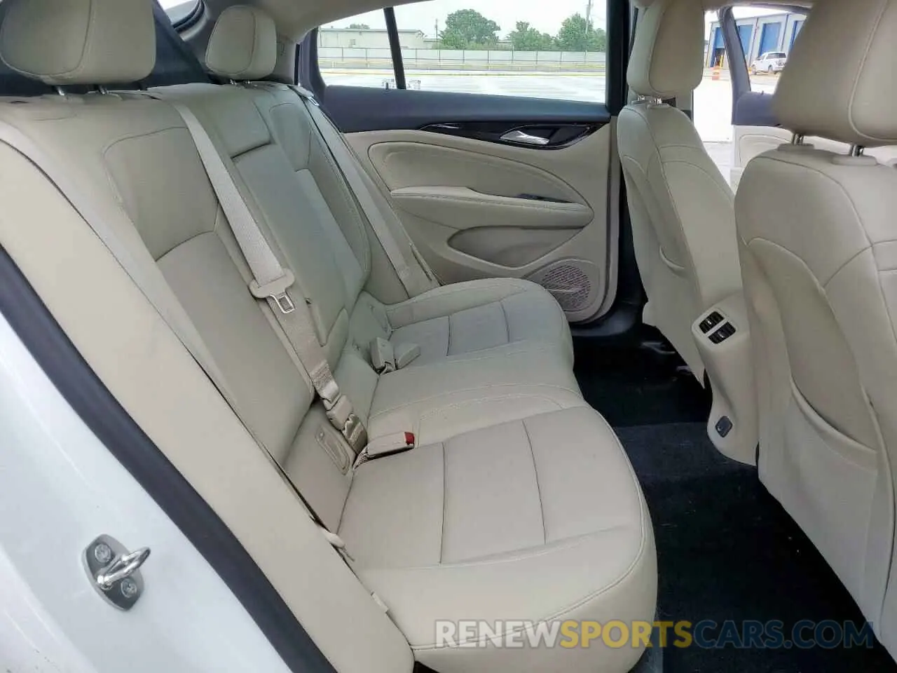 10 Фотография поврежденного автомобиля W04GP6SX5K1013843 BUICK REGAL 2019