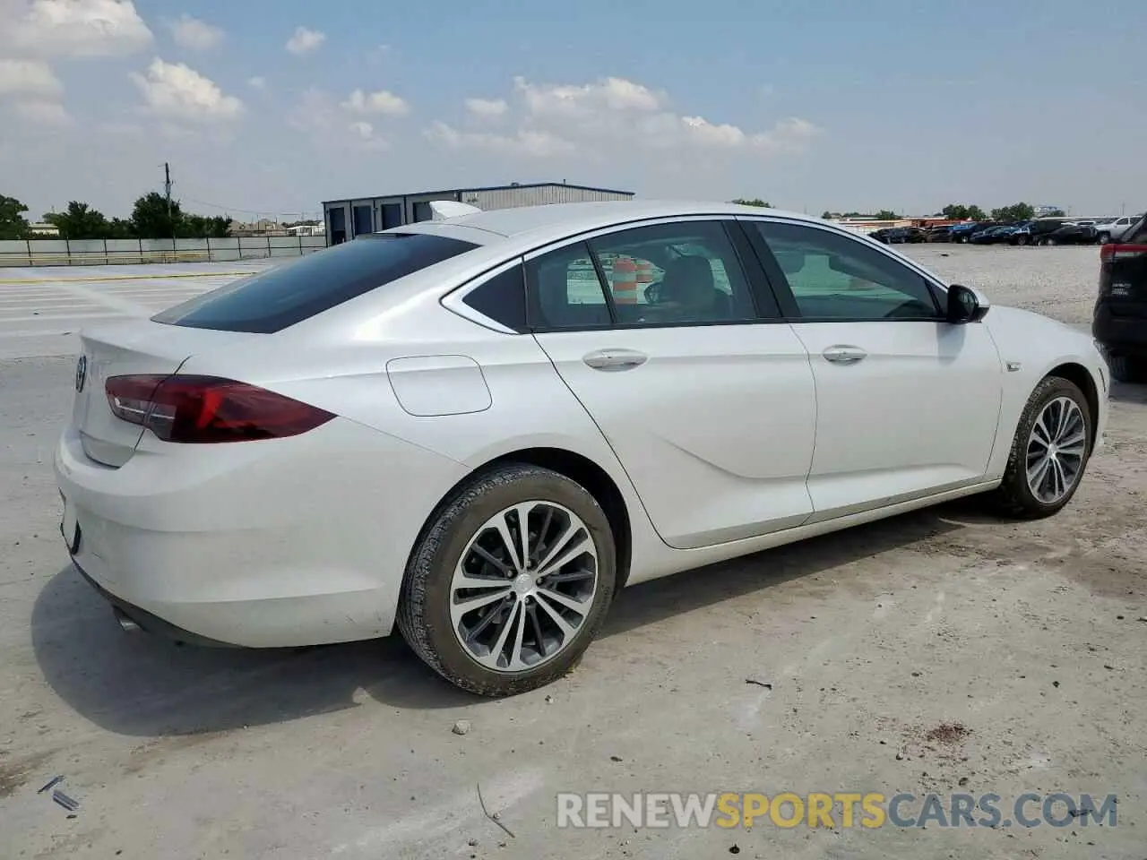 3 Фотография поврежденного автомобиля W04GP6SX5K1013843 BUICK REGAL 2019