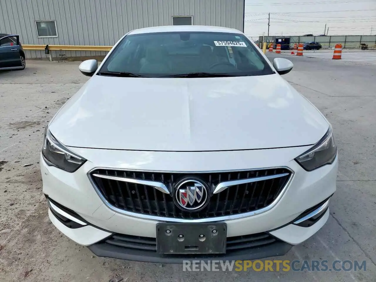 5 Фотография поврежденного автомобиля W04GP6SX5K1013843 BUICK REGAL 2019