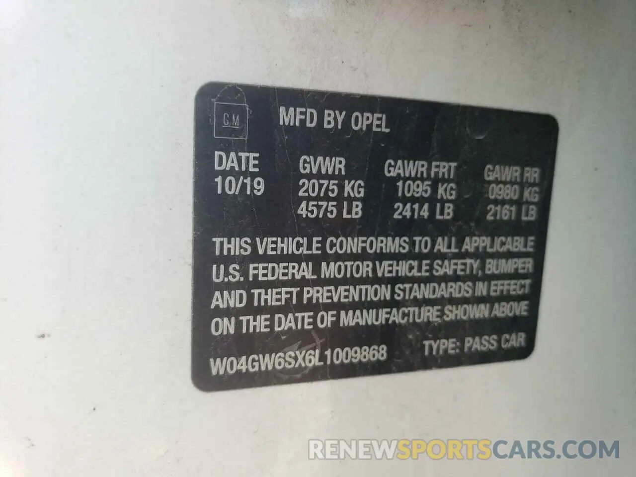 12 Photograph of a damaged car W04GW6SX6L1009868 BUICK REGAL 2020