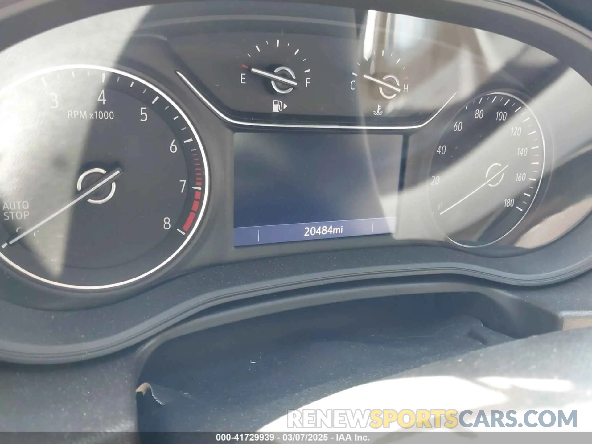 7 Photograph of a damaged car W04GW6SX8K1077278 BUICK REGAL SPORTBACK 2019